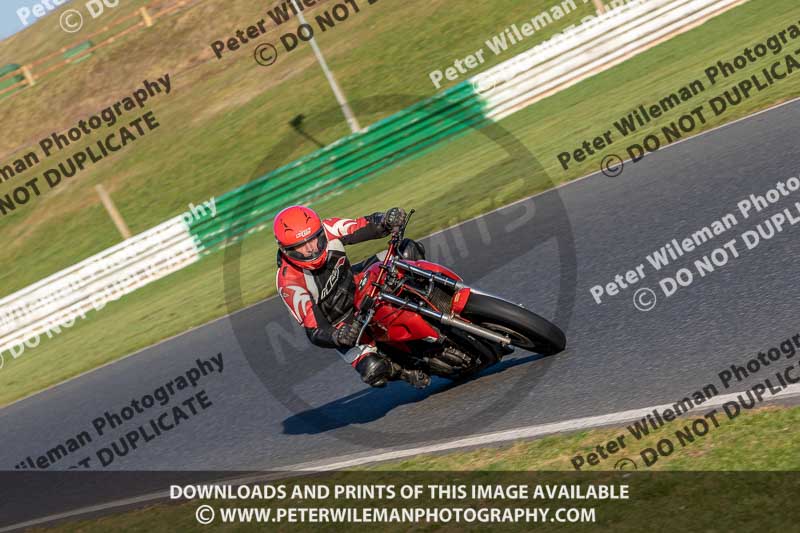 PJM Wedding Photography;enduro digital images;event digital images;eventdigitalimages;mallory park;mallory park photographs;mallory park trackday;mallory park trackday photographs;no limits trackdays;peter wileman photography;racing digital images;trackday digital images;trackday photos